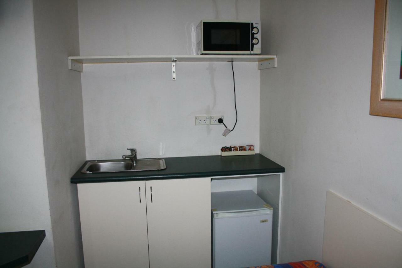 Linwood Lodge Motel Сидни Екстериор снимка